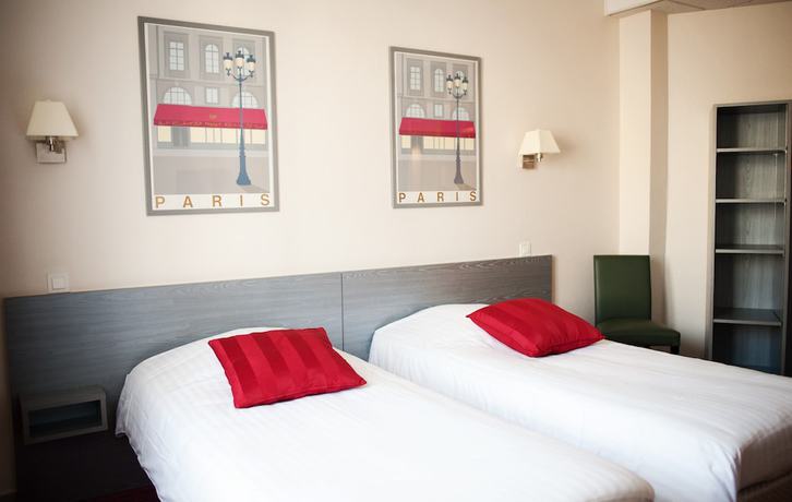 Imagen de la habitación del Hotel Carmin. Foto 13