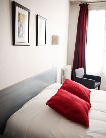 Imagen de la habitación del Hotel Carmin. Foto 16