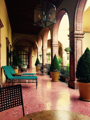 Imagen de los interiores del Hotel Carmina. Foto 18