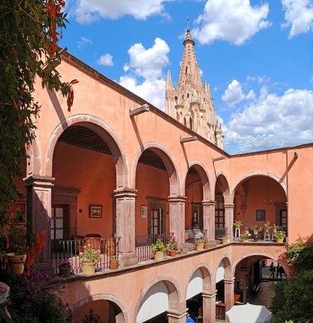Imagen de los interiores del Hotel Carmina. Foto 19