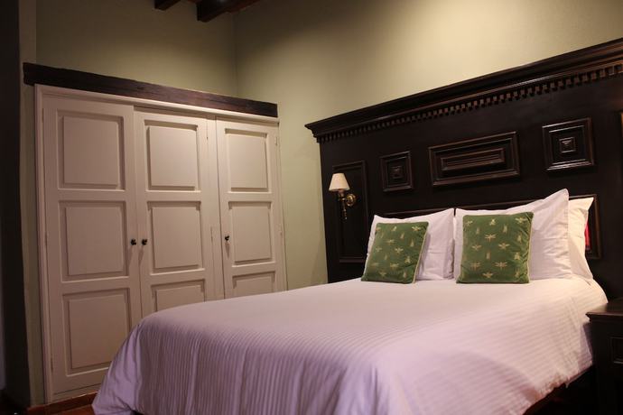 Imagen de la habitación del Hotel Carmina. Foto 9