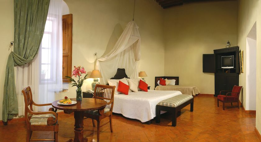 Imagen general del Hotel Carmina. Foto 1