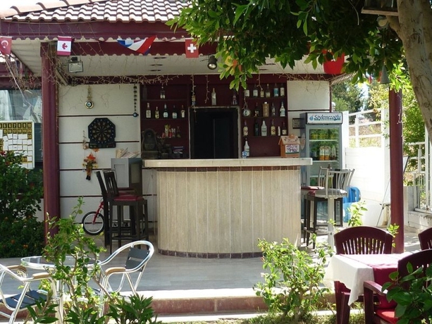 Imagen general del Hotel Carna Garden Otel. Foto 1