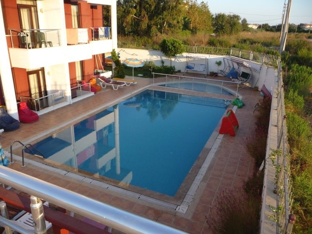 Imagen general del Hotel Carna Garden Otel. Foto 6
