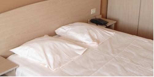 Imagen de la habitación del Hotel Carnac. Foto 3