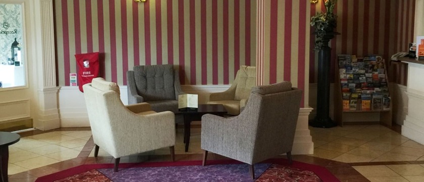 Imagen de los interiores del Hotel Carnegie Court. Foto 19