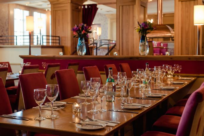 Imagen del bar/restaurante del Hotel Carnegie Court. Foto 8