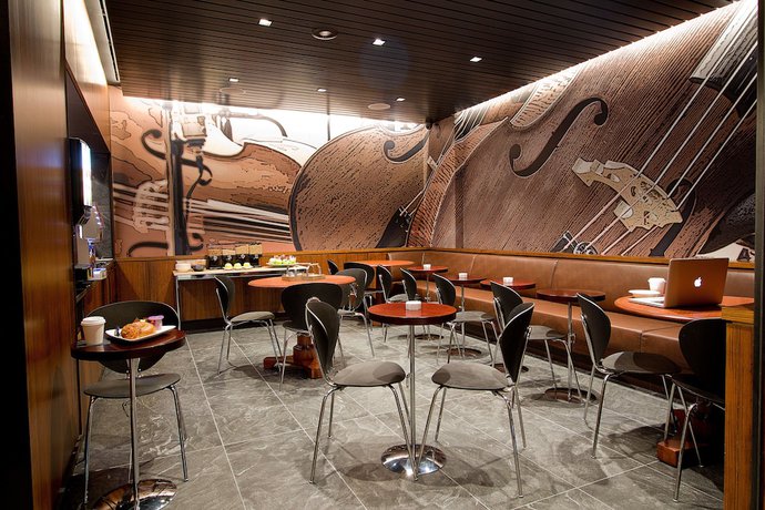 Imagen del bar/restaurante del Hotel Carnegie. Foto 2