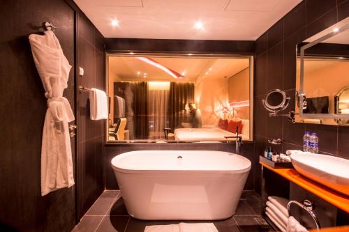 Imagen de la habitación del Hotel Carnelian Muscat - Airport. Foto 18