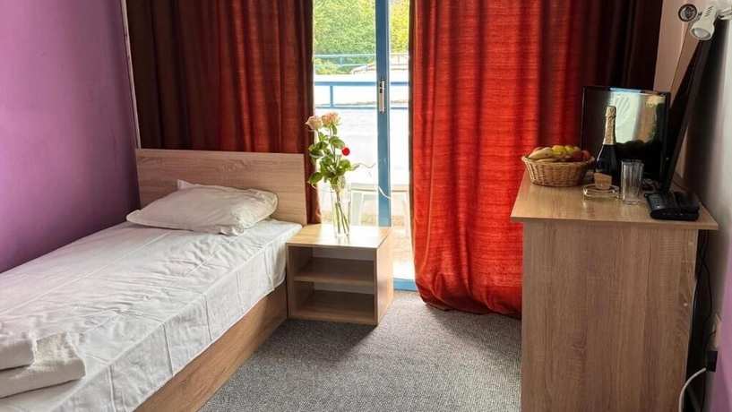 Imagen de la habitación del Hotel Carnival, Varna / Mar Negro. Foto 6