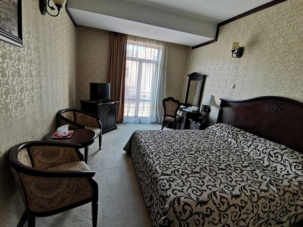 Imagen de la habitación del Hotel Carol Constanta. Foto 3