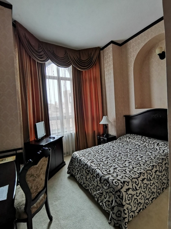 Imagen de la habitación del Hotel Carol Constanta. Foto 4