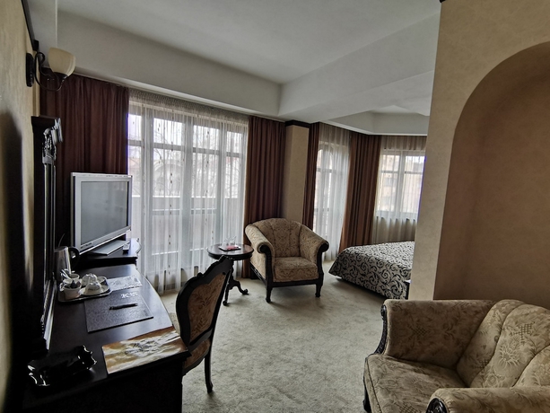 Imagen de la habitación del Hotel Carol Constanta. Foto 9