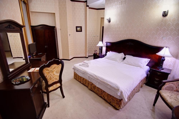 Imagen de la habitación del Hotel Carol Constanta. Foto 12