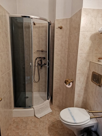 Imagen de la habitación del Hotel Carol Constanta. Foto 14