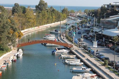 Imagen general del Hotel Carol, Pireo. Foto 2