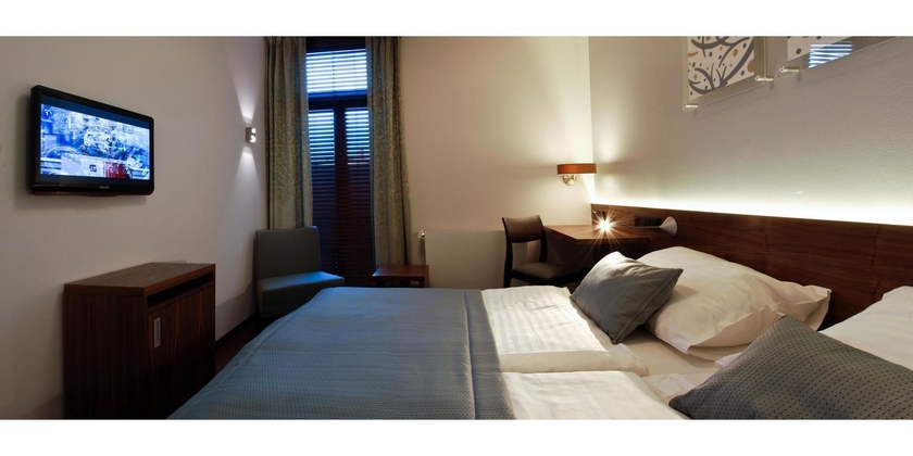 Imagen de la habitación del Hotel Carol, Praga. Foto 9