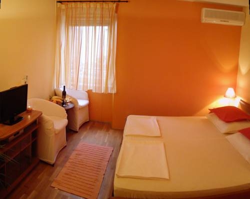 Imagen general del Hotel Carol Rooms. Foto 3