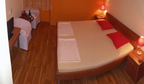 Imagen general del Hotel Carol Rooms. Foto 5