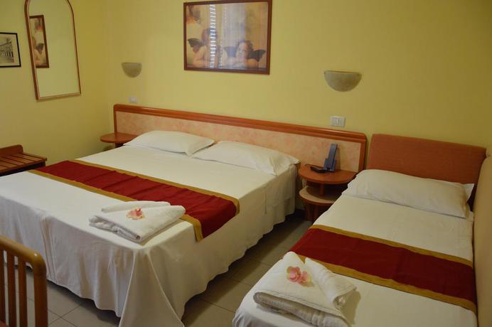 Imagen de la habitación del Hotel Carolin, Rimini. Foto 7