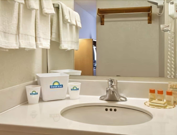 Imagen de la habitación del Hotel Carolina, A Days Inn By Wyndham. Foto 9