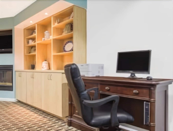 Imagen de los interiores del Hotel Carolina, A Days Inn By Wyndham. Foto 17
