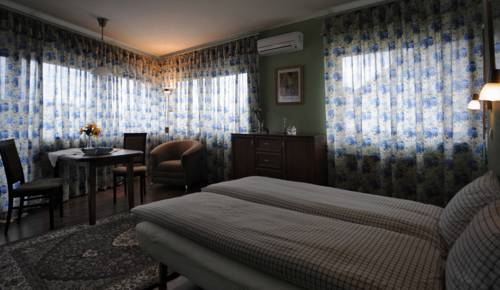 Imagen general del Hotel Carolina Apartman. Foto 2