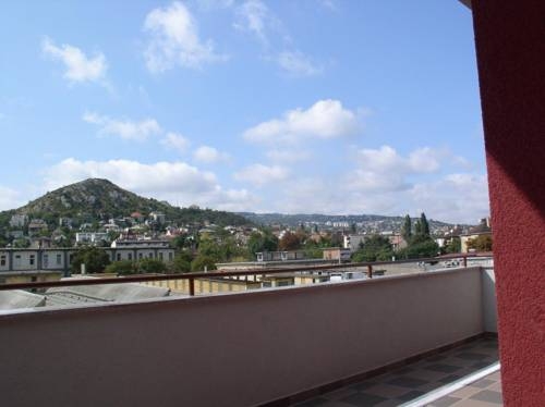 Imagen general del Hotel Carolina Apartman. Foto 5