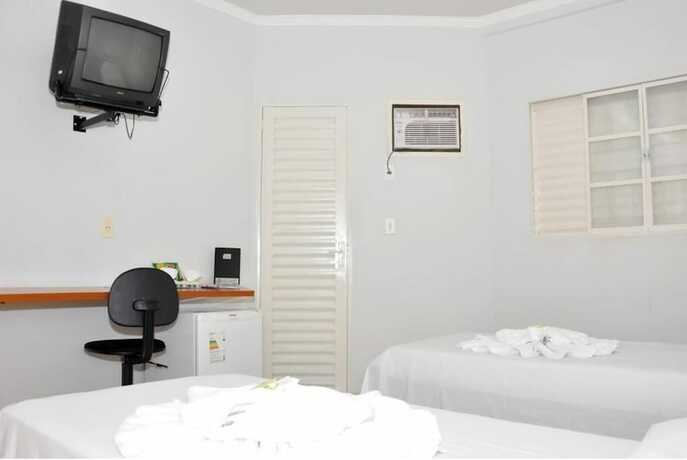 Imagen general del Hotel Carolina Ii. Foto 2