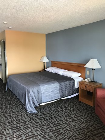 Imagen de la habitación del Hotel Carolina Inn And Suites Of Lake Norman. Foto 7