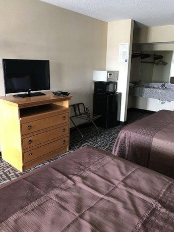 Imagen de la habitación del Hotel Carolina Inn And Suites Of Lake Norman. Foto 10