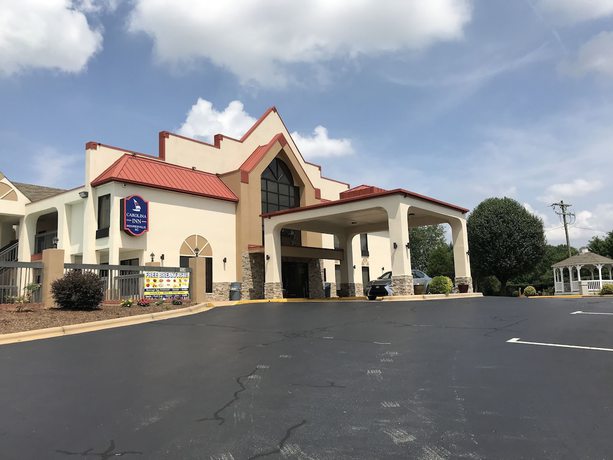 Imagen general del Hotel Carolina Inn And Suites Of Lake Norman. Foto 2