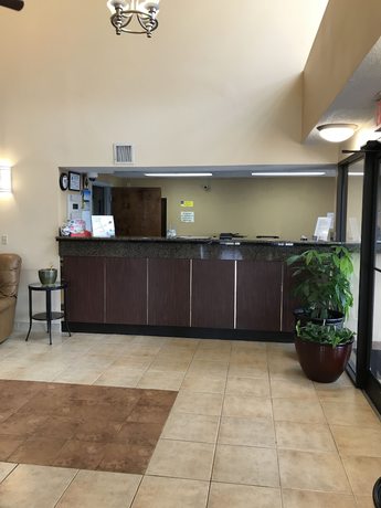 Imagen de los interiores del Hotel Carolina Inn And Suites Of Lake Norman. Foto 20