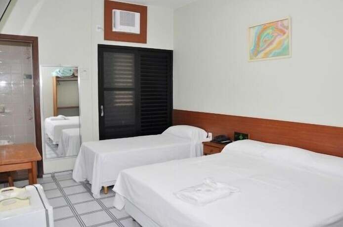 Imagen de la habitación del Hotel Carolina Plaza. Foto 21