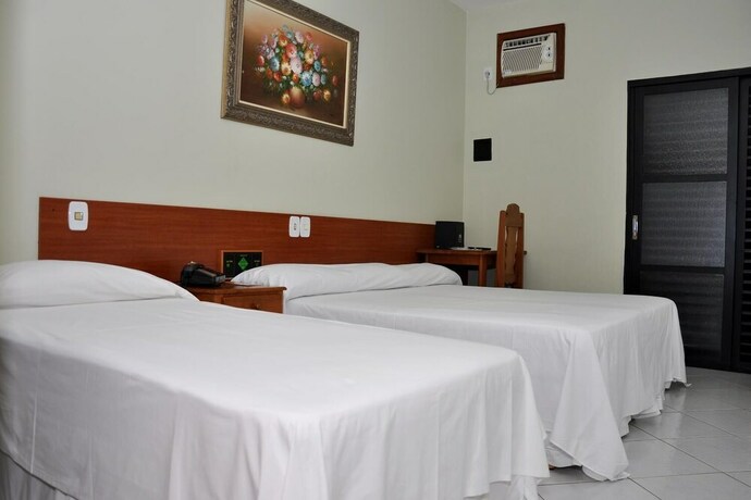 Imagen de la habitación del Hotel Carolina Plaza. Foto 25