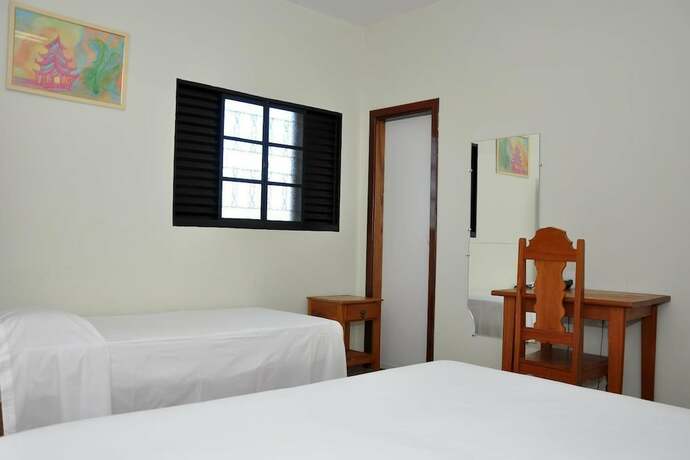 Imagen de la habitación del Hotel Carolina Plaza. Foto 28