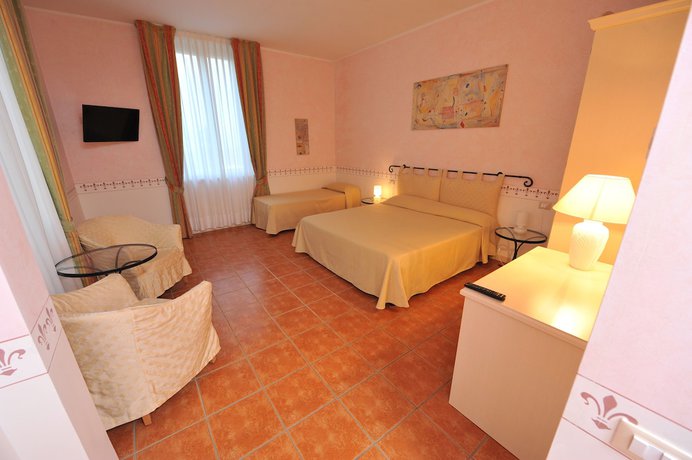 Imagen de la habitación del Hotel Caroline, Ardena. Foto 7