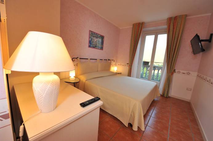 Imagen de la habitación del Hotel Caroline, Ardena. Foto 12