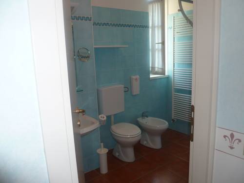 Imagen de la habitación del Hotel Caroline, Brusimpiano. Foto 16