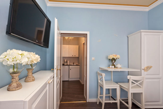 Imagen de la habitación del Hotel Caroline Old Town Square. Foto 3