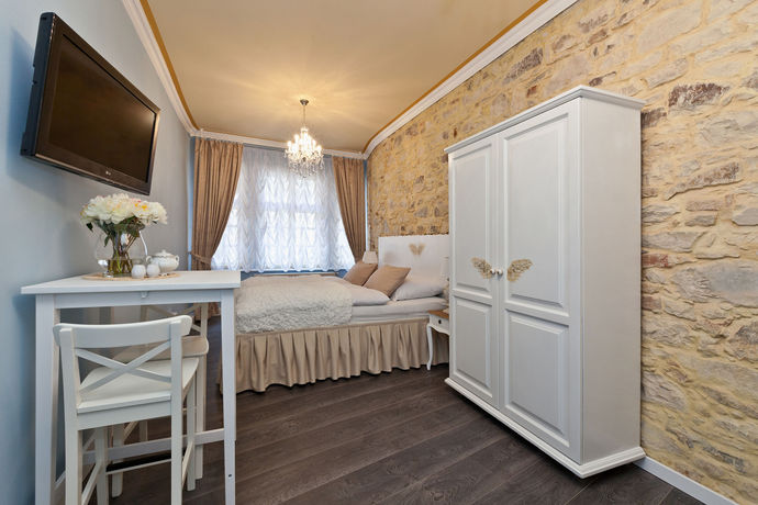 Imagen de la habitación del Hotel Caroline Old Town Square. Foto 5