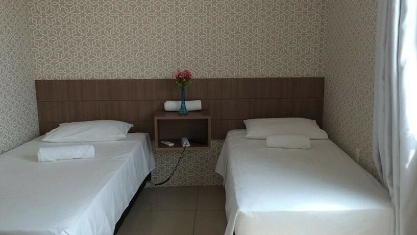 Imagen general del Hotel Caroline, Teresina. Foto 8
