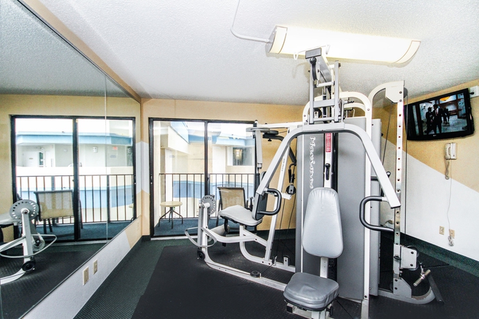 Imagen de los interiores del Hotel Carolinian Beach Resort. Foto 12