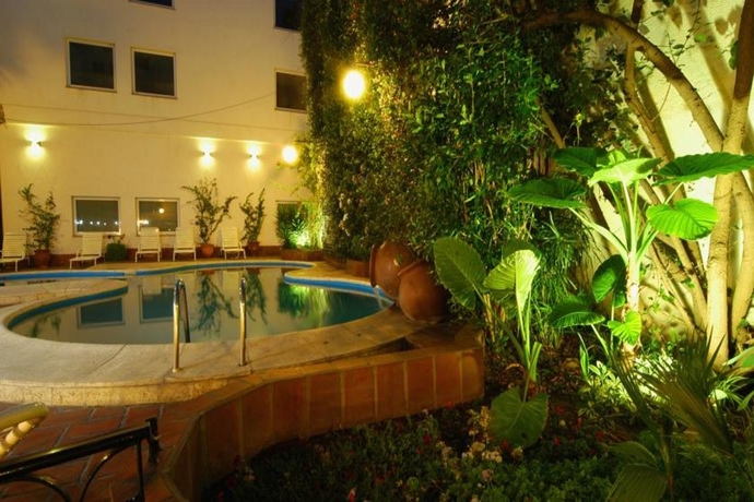 Imagen general del Hotel Carollo. Foto 8