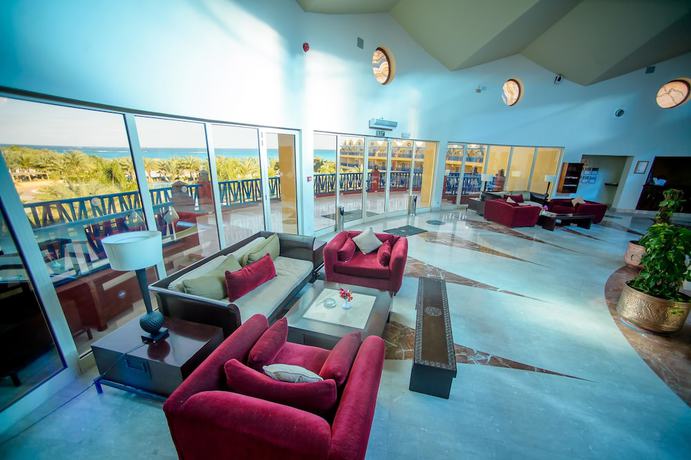 Imagen de los interiores del Hotel Carols Beau Rivage. Foto 16