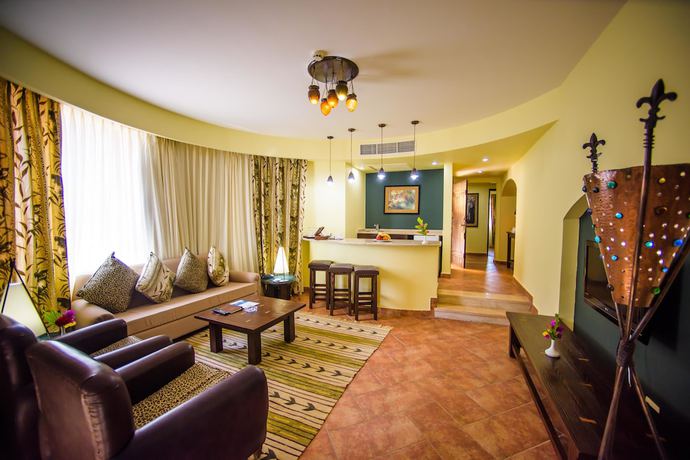 Imagen de la habitación del Hotel Carols Beau Rivage. Foto 12