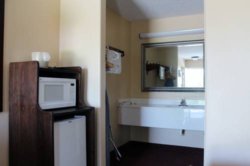 Imagen de la habitación del Hotel Carom Inn Baton Rouge East. Foto 7