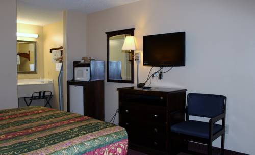 Imagen de la habitación del Hotel Carom Inn Baton Rouge East. Foto 11