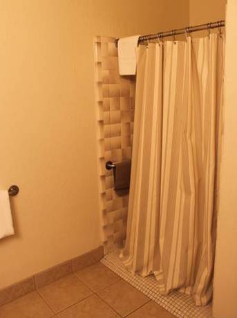 Imagen de la habitación del Hotel Carousel Beach Inn. Foto 13