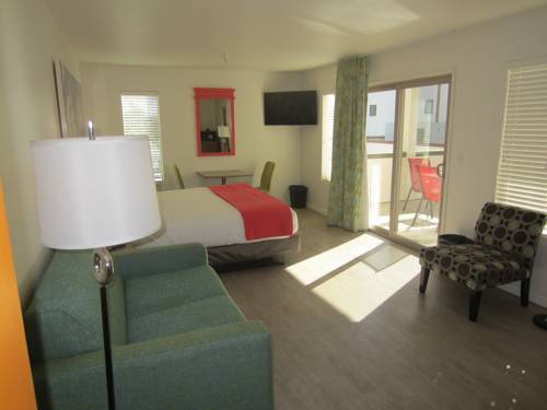 Imagen de la habitación del Hotel Carousel Beach Inn. Foto 16